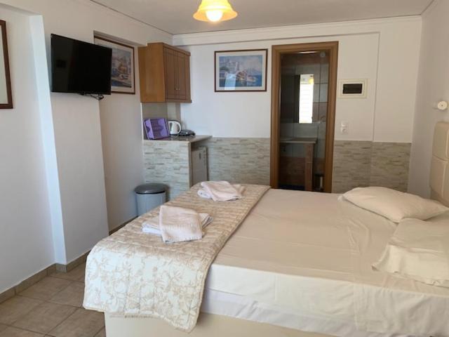 Kassiopi Bay Apartment Bagian luar foto